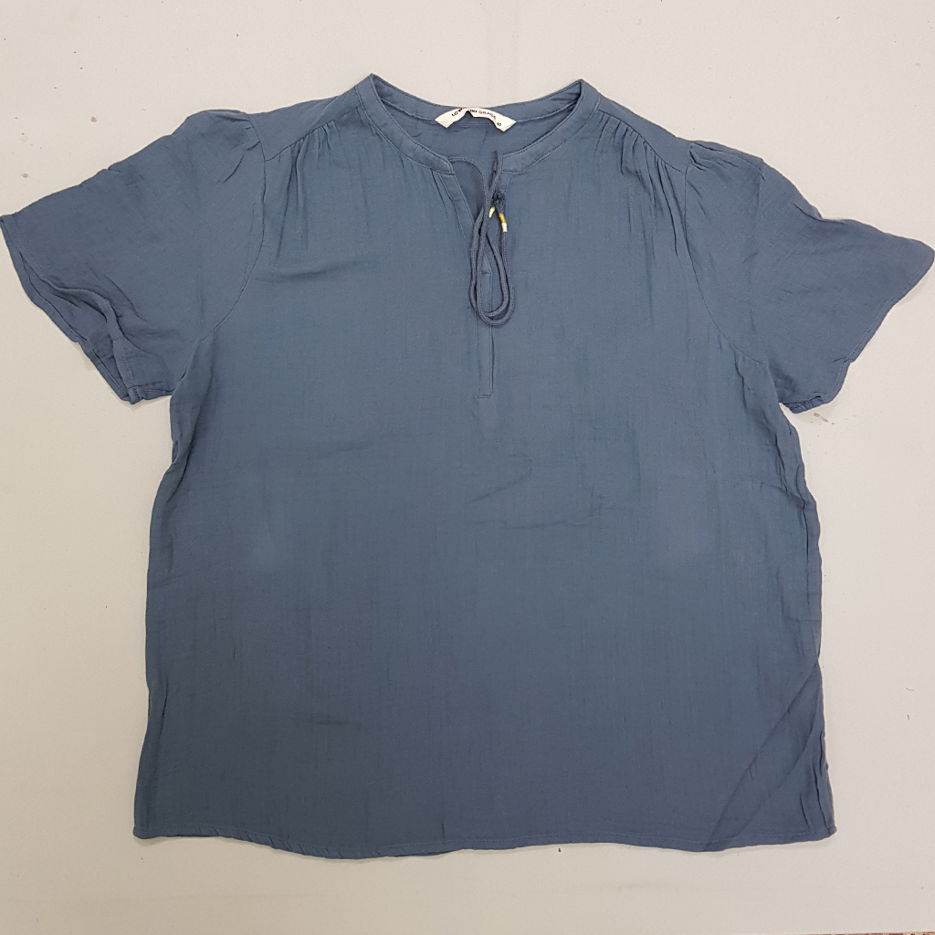 شومیز زنانه 31027 سایز 40 تا 52 کد 5 مارک LC WAIKIKI