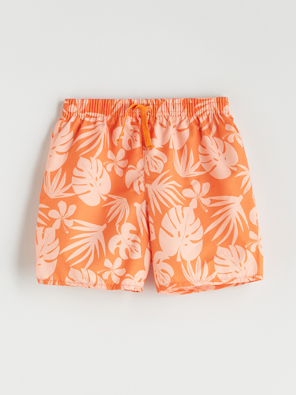 ست پسرانه 31320 سایز 1 تا 8 سال مارک LC WAIKIKI