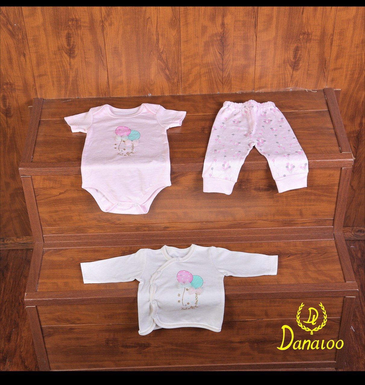 لباس سه تیکه کودک مدل بادکنک دانالو  کد 2204089
