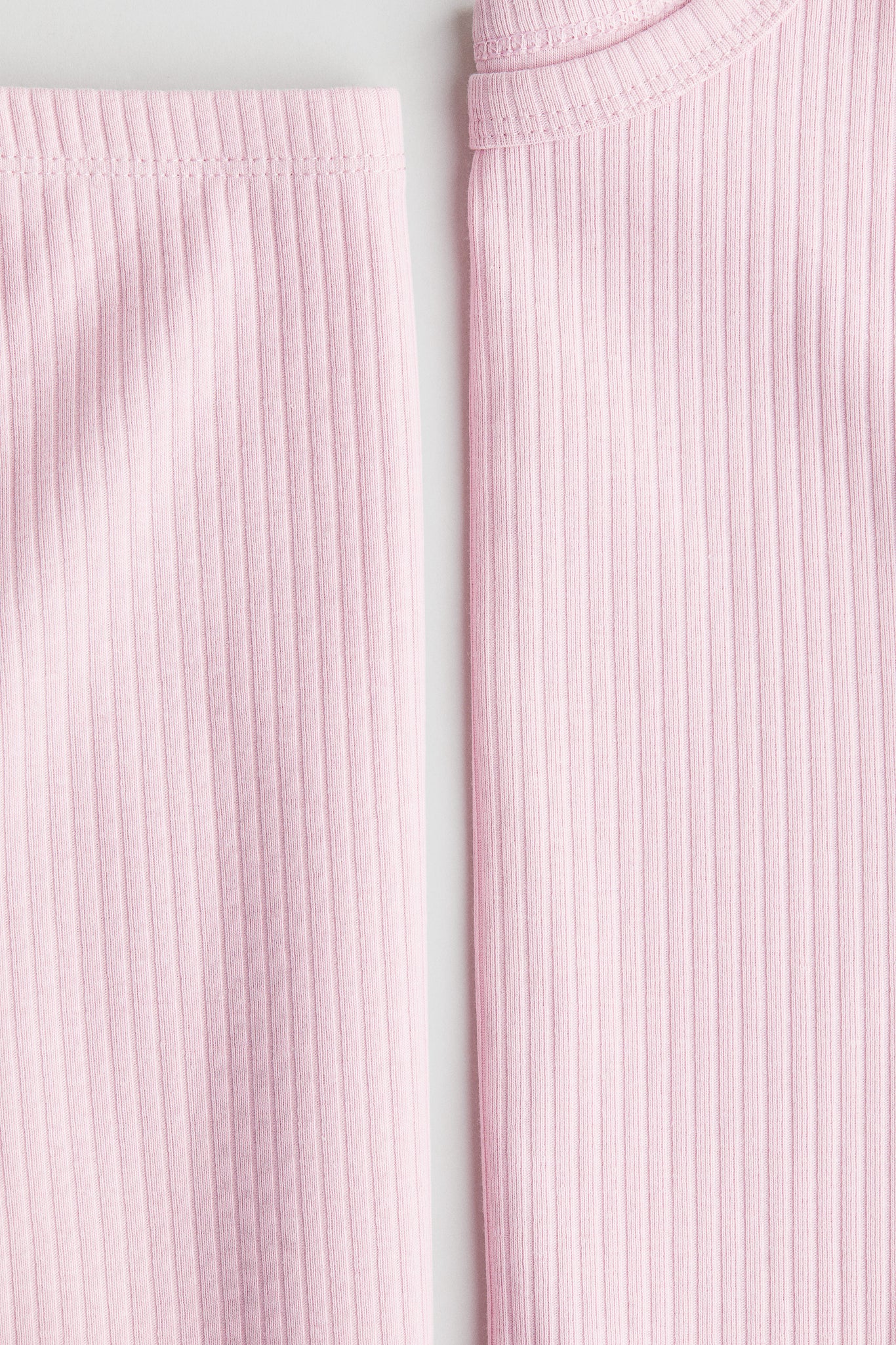 ست تاپ و دامن دخترانه 28526 سایز 11 تا 15 سال مارک H&M