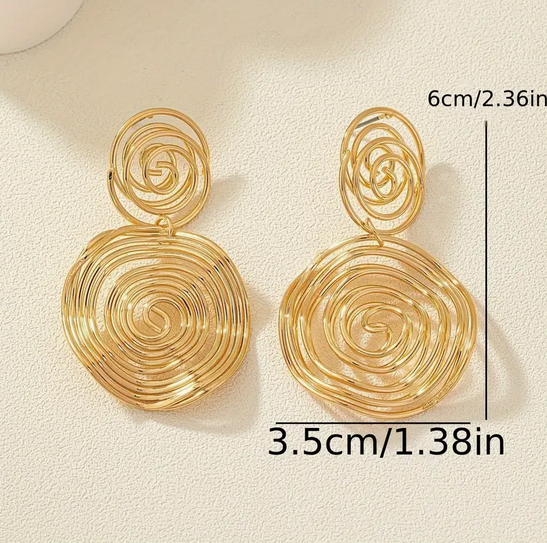 گوشواره طرح مارپیچ طلایی کد 2660