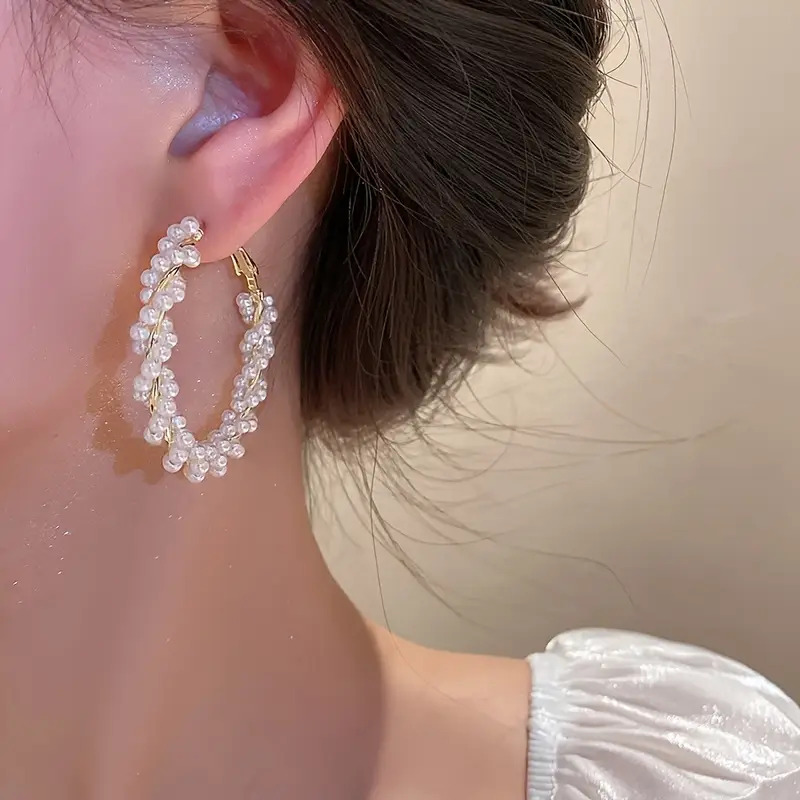 گوشواره زنانه حلقه ای مرواریدی کد 3209