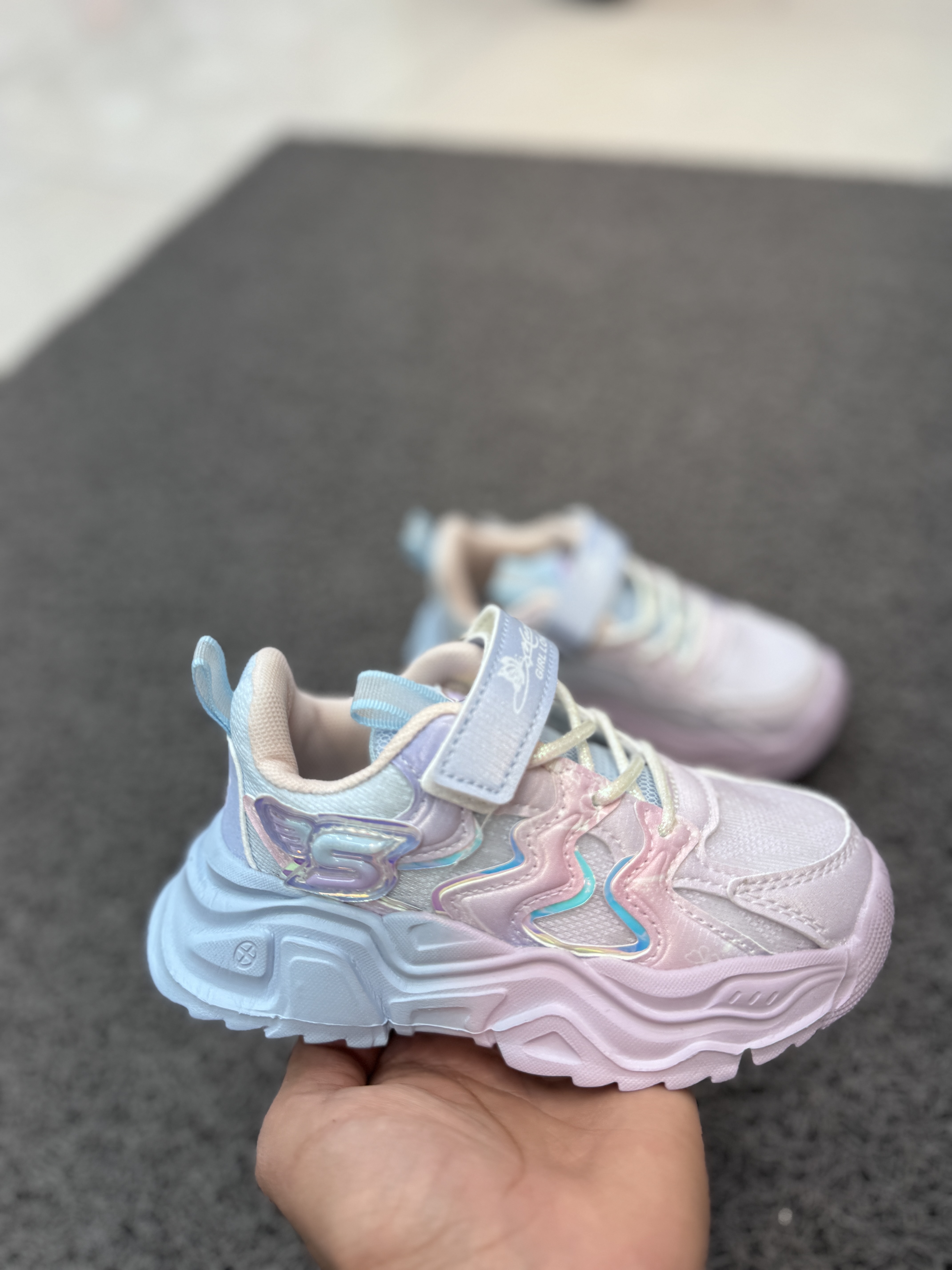 کفش دخترانه مارک Win star سایز 27 تا 31 کد 2094