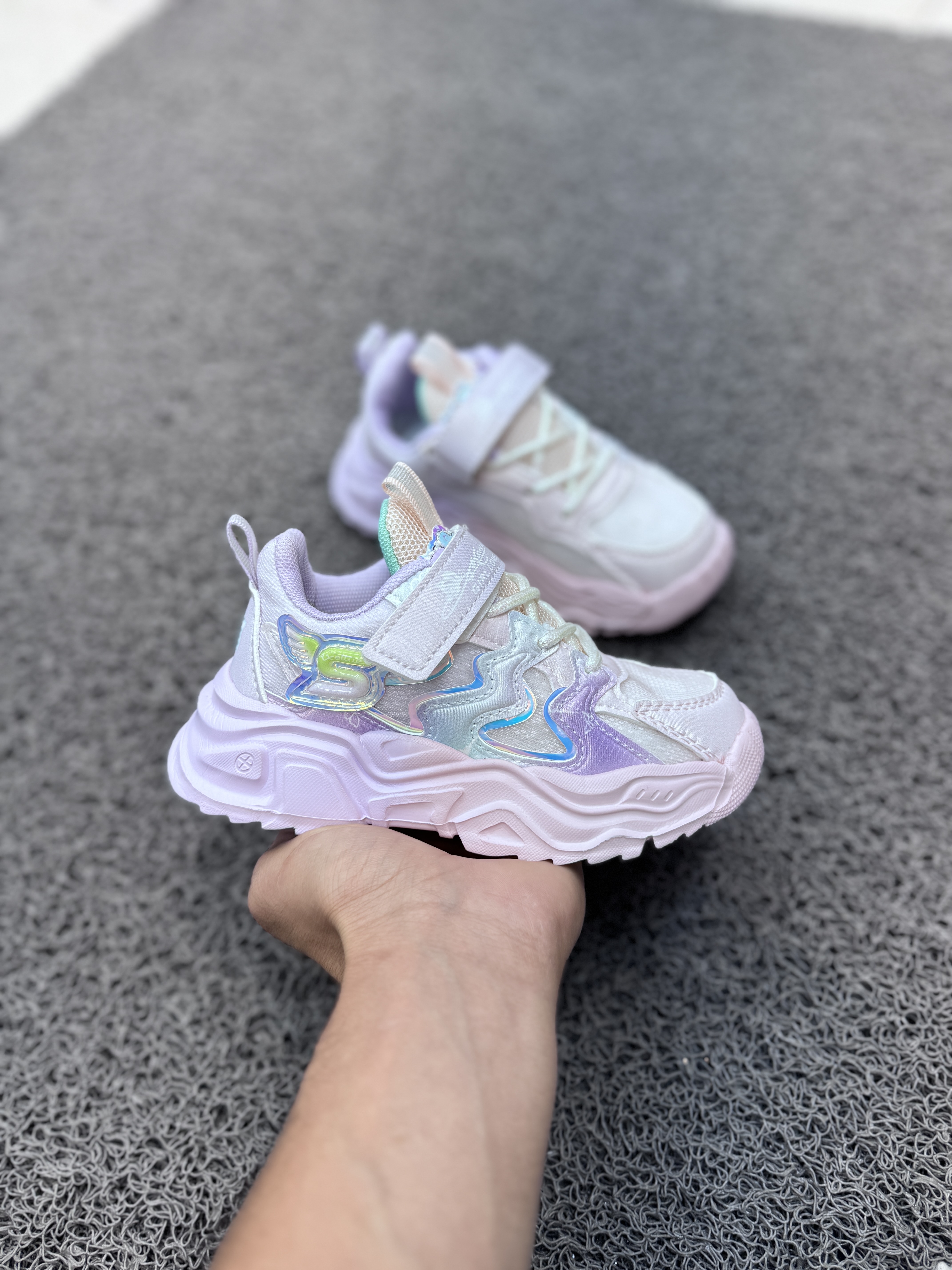 کفش دخترانه مارک Win star سایز 27 تا 31 کد 2094