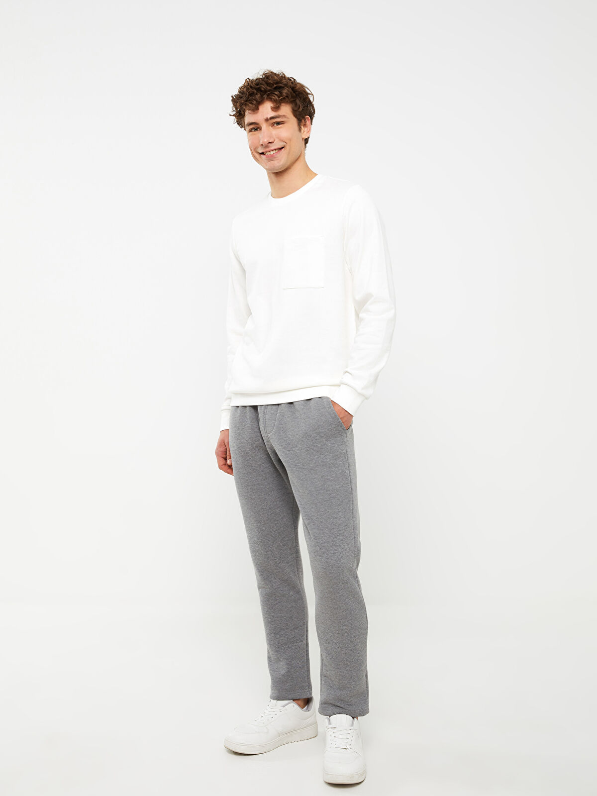 پلیور مردانه29765 مارک LC WAIKIKI