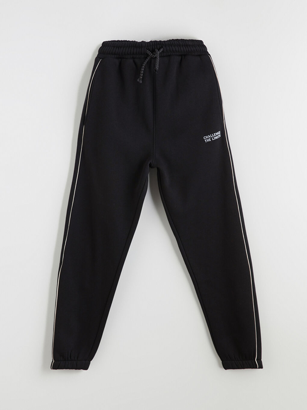 ست سویشرت شلوار پسرانه 29866 سایز 7 تا 14 سال مارک LC WAIKIKI