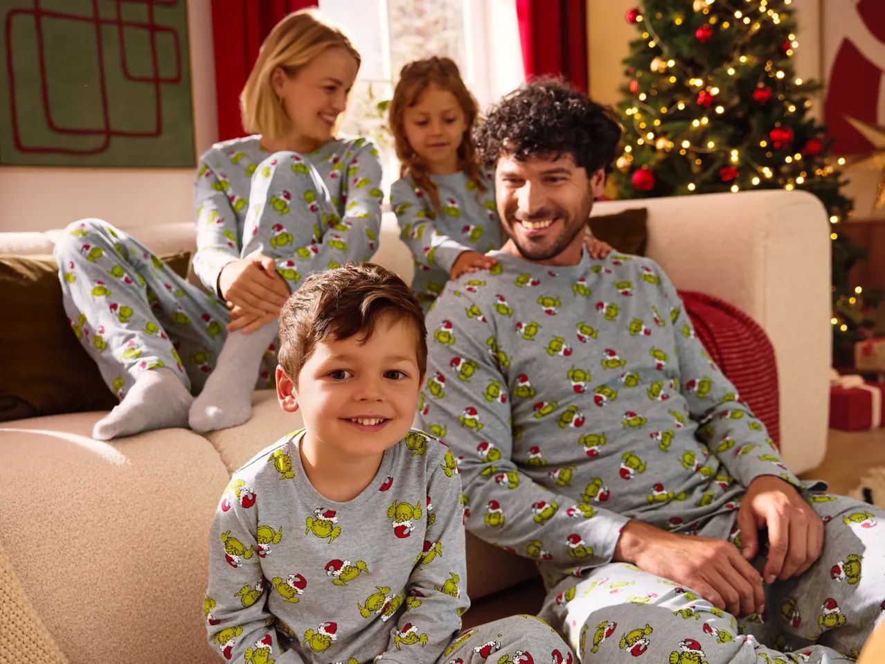 ست بچگانه 30039 سایز 3 تا 10 سال مارک GRINCH