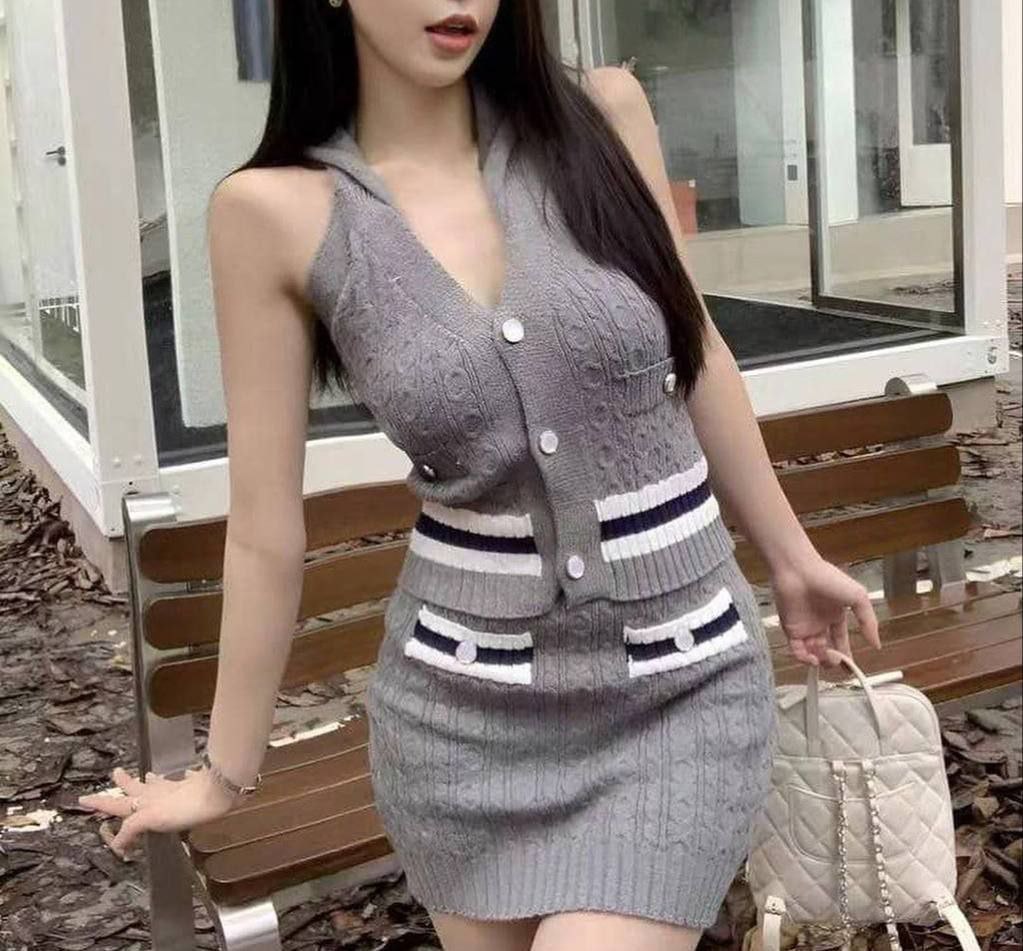 ست دو تیکه تاپ و دامن بافت دخترانه کد 419063