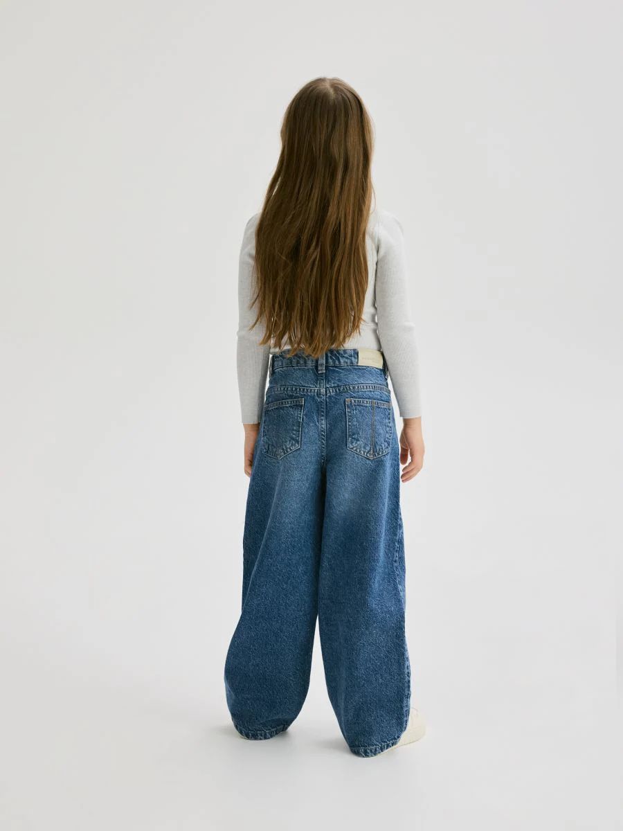 شلوار جینز 30632 سایز 6 تا 15 سال مارک Reserved   *