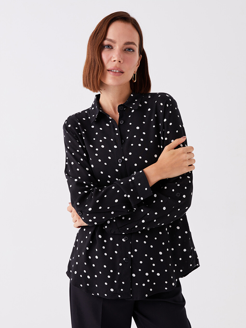 شومیز زنانه 31297 سایز 40 تا 52 مارک LC WAIKIKI