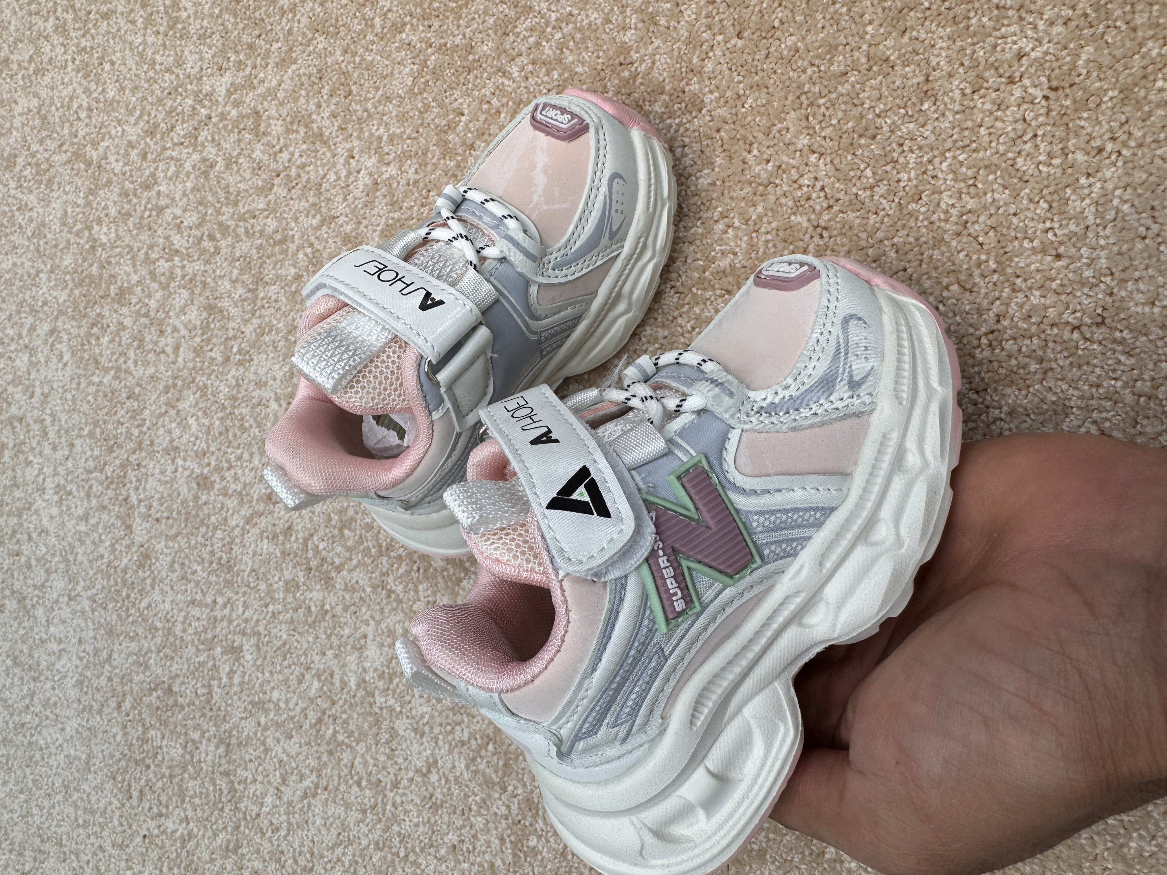 کفش اسپورت طرح نیوبالانس مارک A shoes سایز 22 تا 31کد 2122