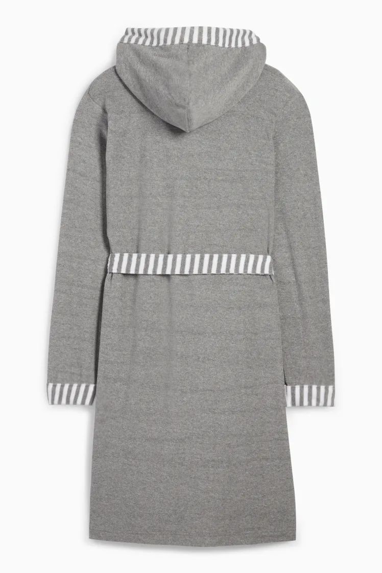 حوله تن پوش بزرگسال 30328 کد 2 مارک C&a